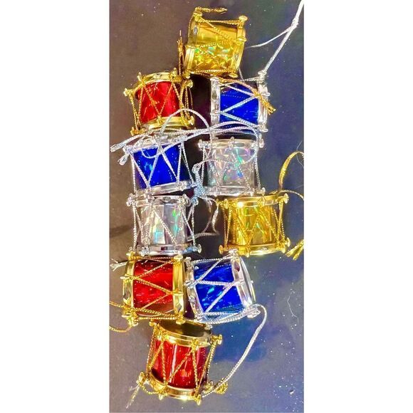 VTG Mixed Lot 50+ Plastic Christmas Ornaments Balls Snowflakes Drums Presents - Picture 9 of 14